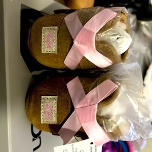 Ugg - infant Jesse Bow 11 size 0/1